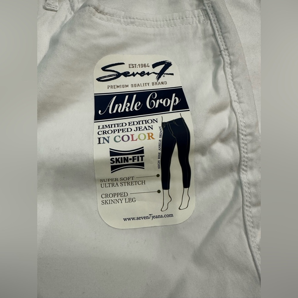 Seven7 Women's White Ankle Cropped Pants - Picture 3 of 7